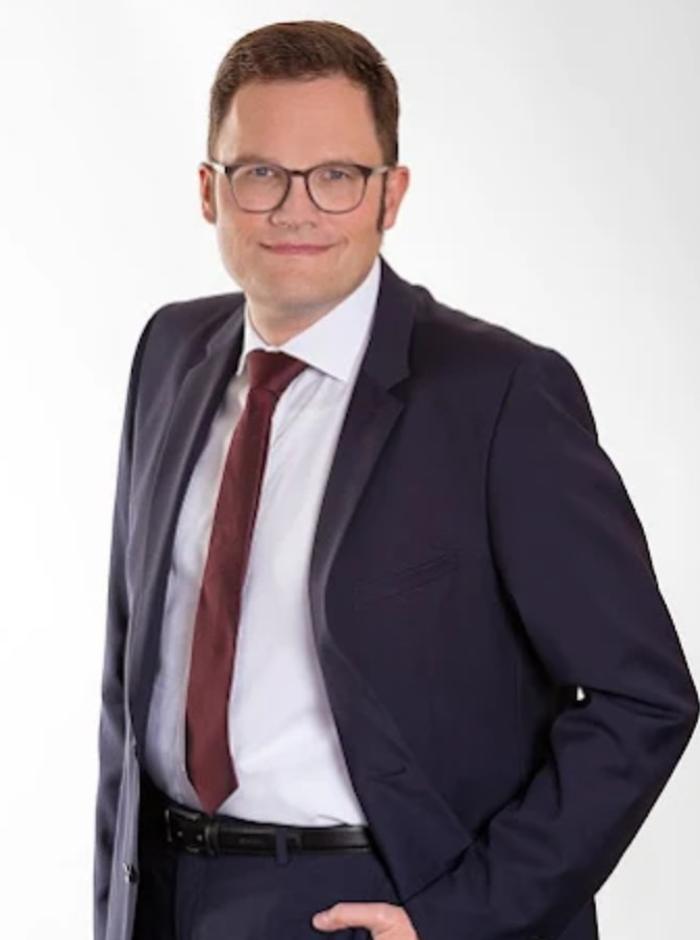 GRUBMILLER - ANWALT, Schönenbergstrasse in Wädenswil