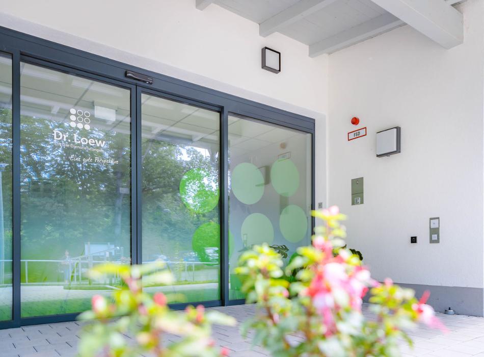 Dr. Loew Soziale Dienstleistungen - Einrichtung Maxhütte, Schwandorfer Straße in Maxhütte-Haidhof