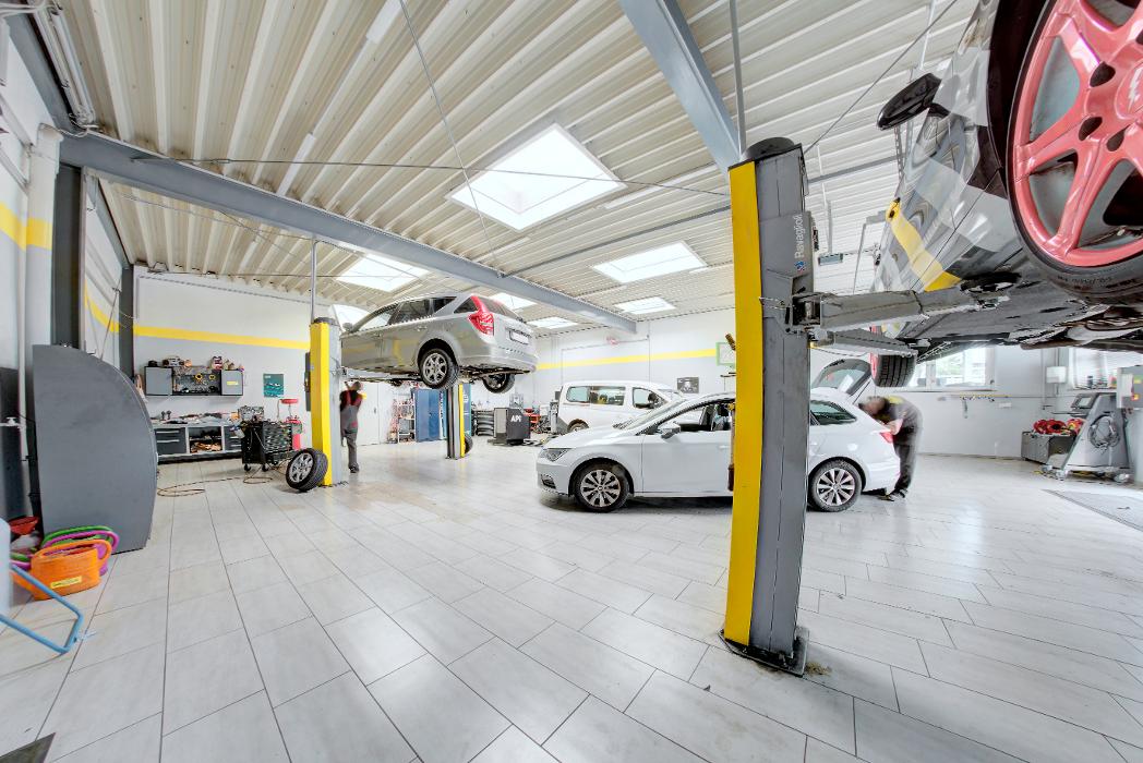Lucky Car - DER Spezialist für Lack & Karosserie!, Mattersburger Straße in Eisenstadt