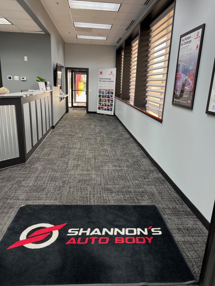 SHANNON'S AUTO BODY INC Image