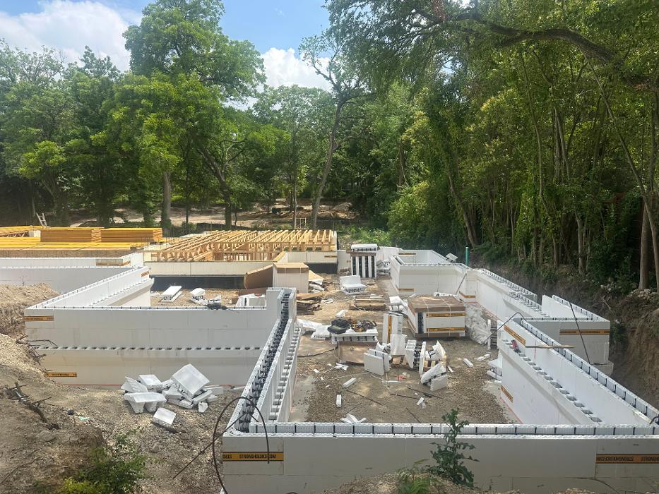 D and R Concrete Construction Image