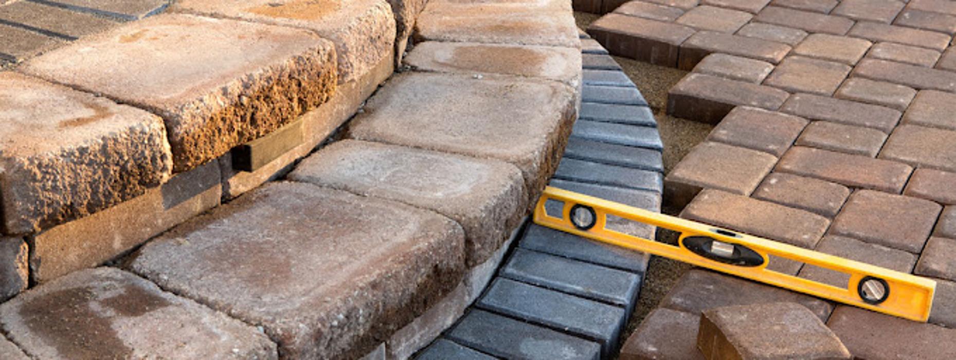 Distinctive Lawn & Landscape Image