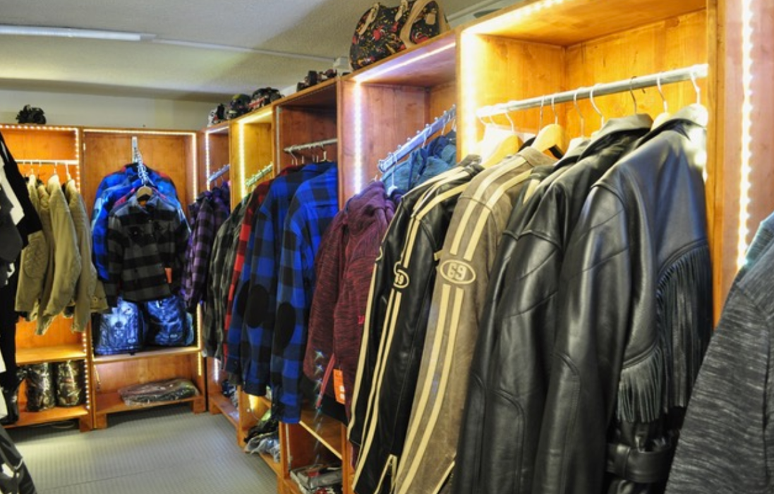 Feather Your Lifestyle AG, Oberzeiherstrasse in Zeihen