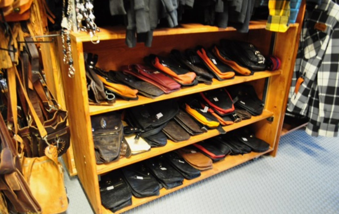 Feather Your Lifestyle AG, Oberzeiherstrasse in Zeihen