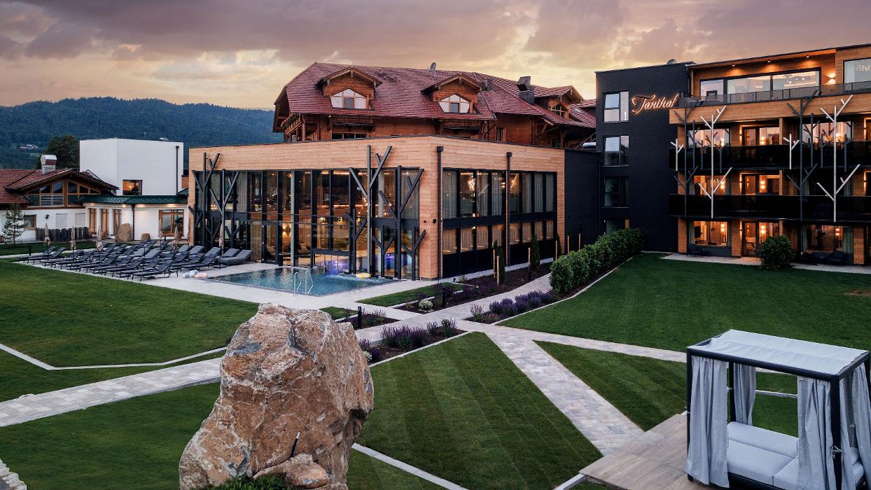 Wellness & Naturhotel Tonihof 4 Sterne Hotel Superior, Brandten in Langdorf