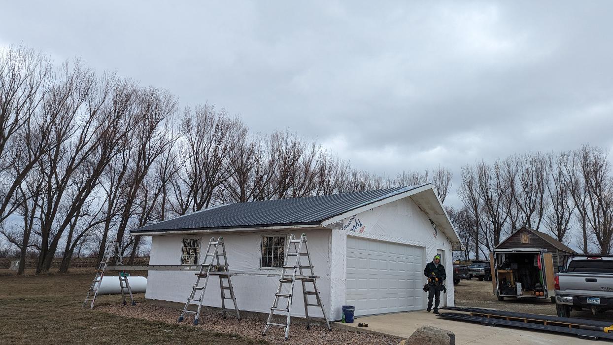 Legacy Roofing &amp; Construction LLC Logo