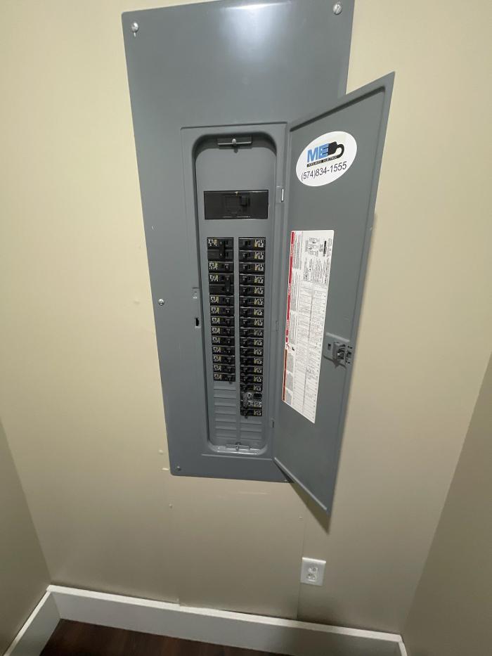 Midlakes Electric - Cromwell, IN