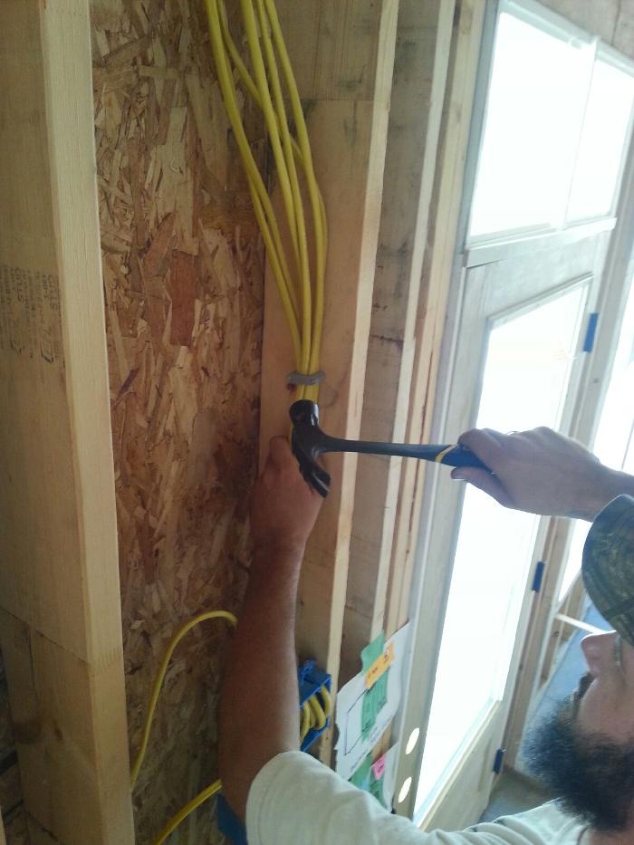 Midlakes Electric - Cromwell, IN