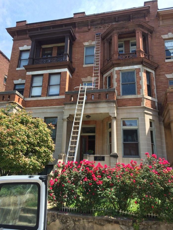 Rollins & Associates Inc. Image