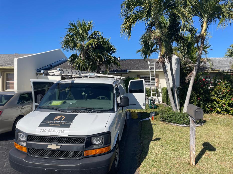 Sunshine Roofing Solutions LLC Logo