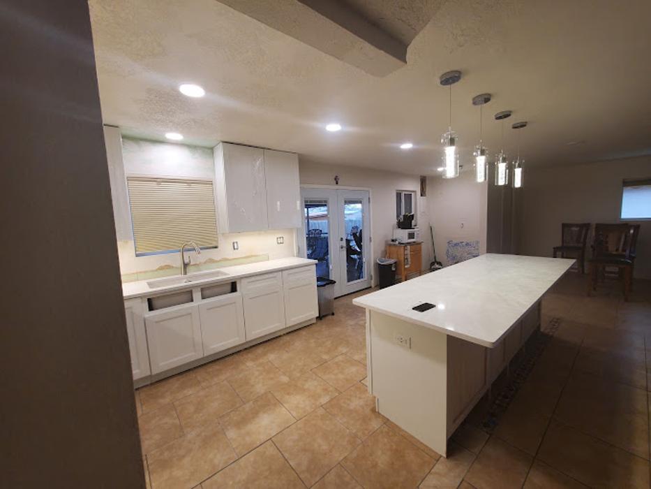 True Light Electric Image