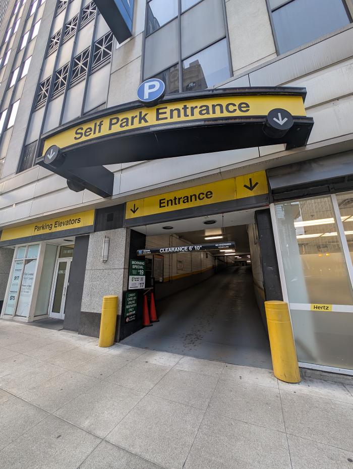 WMW iParkit Garage Image