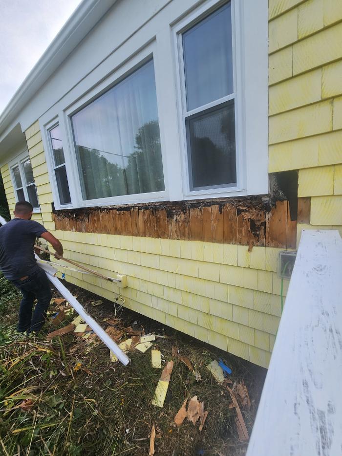 Leo's Painting and carpentry services - Hyannis, MA