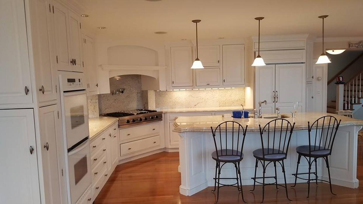 Leo's Painting and carpentry services - Hyannis, MA