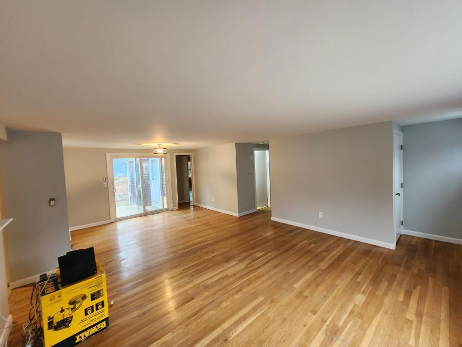 Leo's Painting and carpentry services - Hyannis, MA