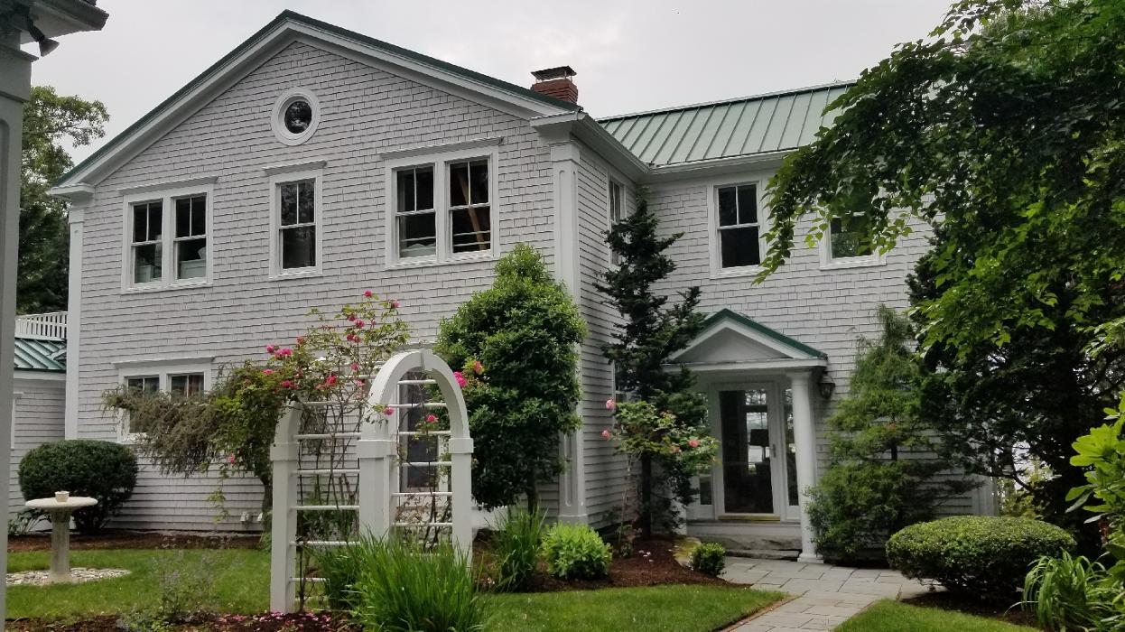 Leo's Painting and carpentry services - Hyannis, MA