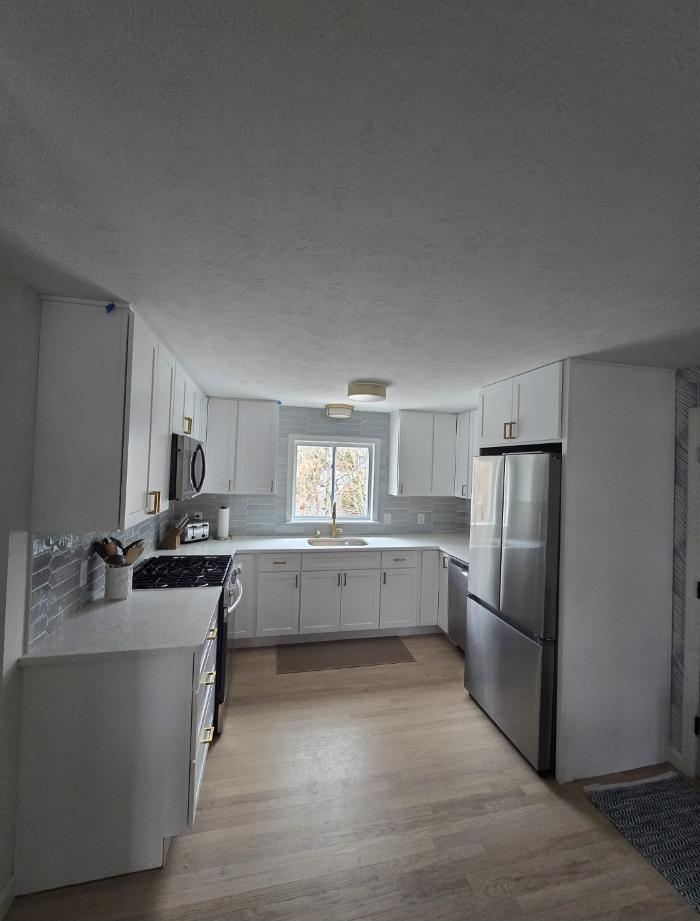 Leo's Painting and carpentry services - Hyannis, MA