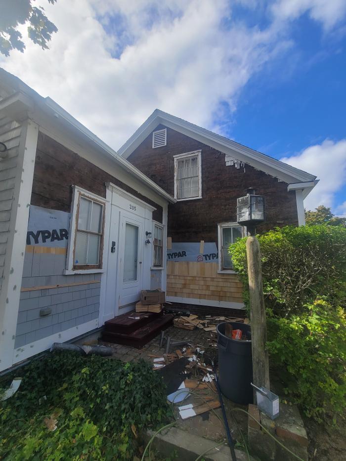 Leo's Painting and carpentry services - Hyannis, MA