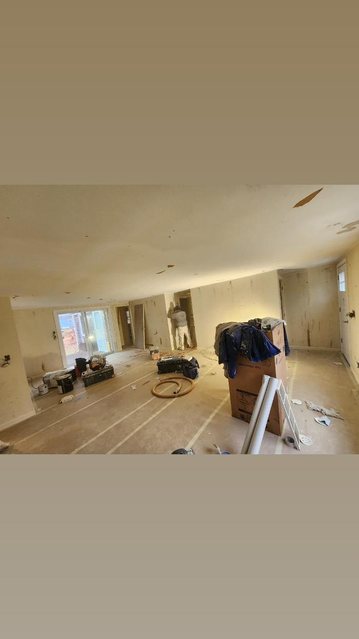 Leo's Painting and carpentry services - Hyannis, MA