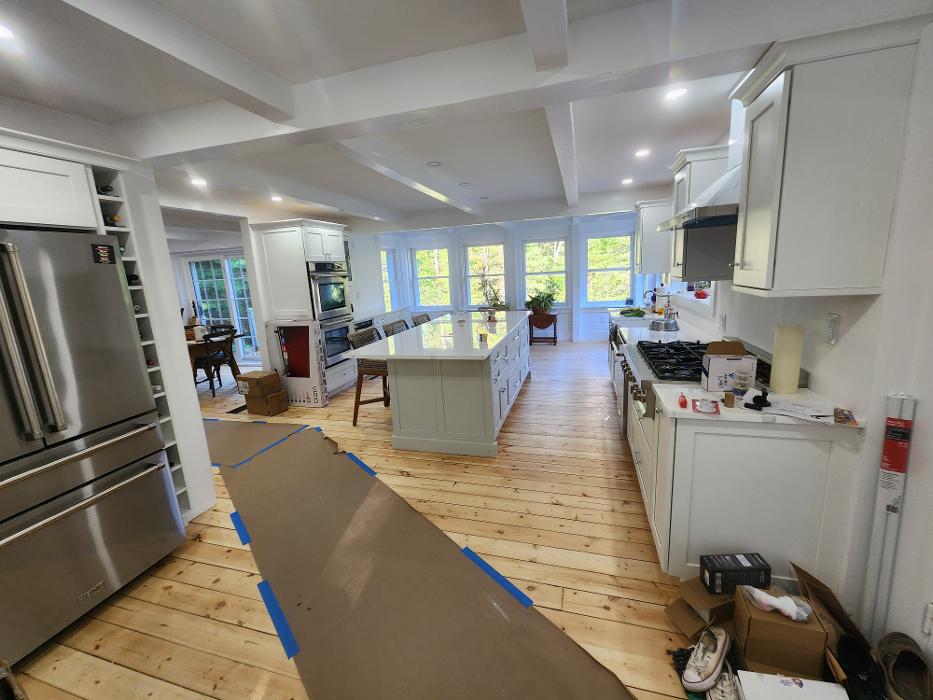 Leo's Painting and carpentry services - Hyannis, MA