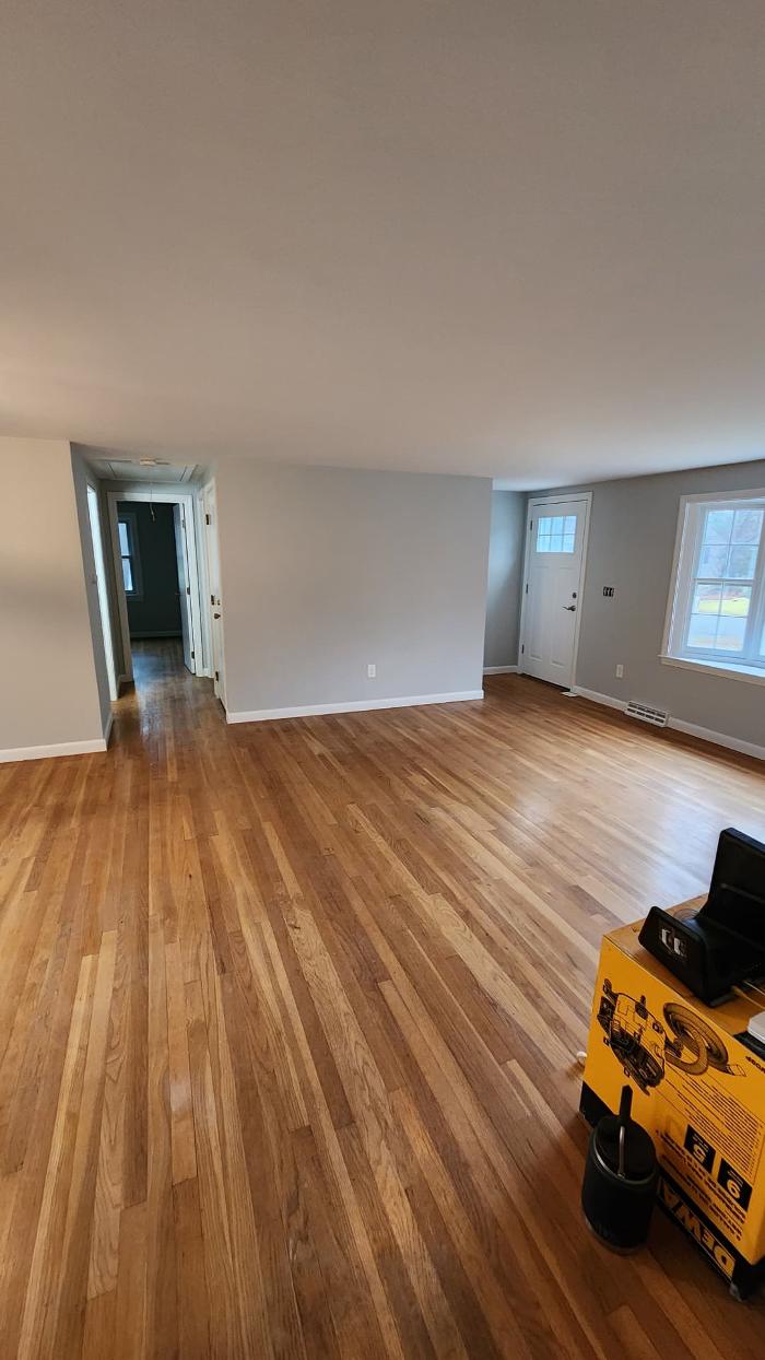 Leo's Painting and carpentry services - Hyannis, MA