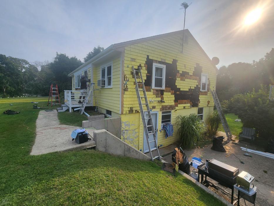 Leo's Painting and carpentry services - Hyannis, MA