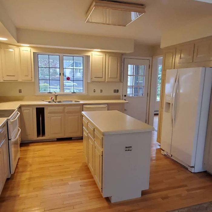 Leo's Painting and carpentry services - Hyannis, MA
