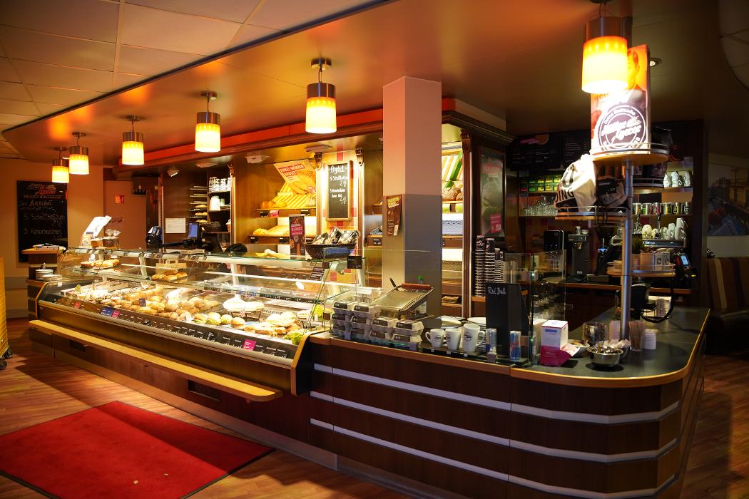 Müller & Egerer Bäckerei und Konditorei GmbH, Cloppenburger Straße in Oldenburg