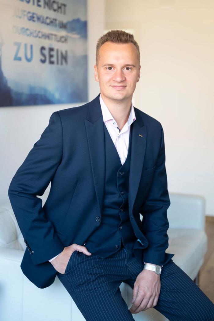 ERGO Versicherung Marcel Klemm, Rödlitzer Straße in Hohndorf