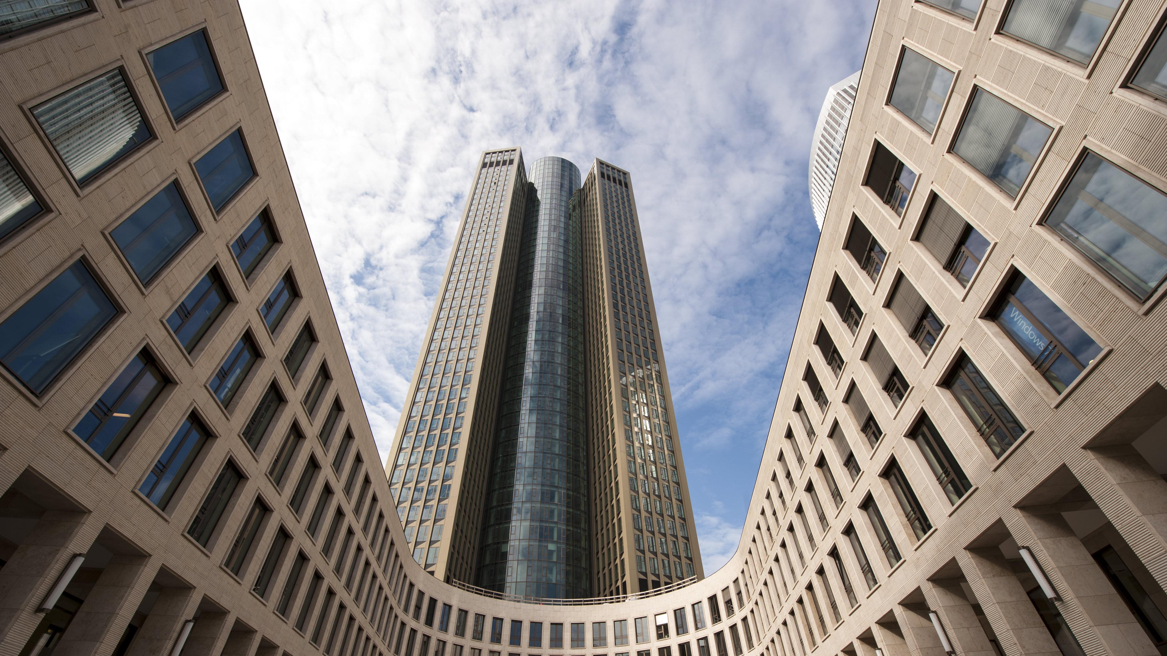 PricewaterhouseCoopers GmbH Wirtschaftsprüfungsgesellschaft, Friedrich-Ebert-Anlage in Frankfurt am Main