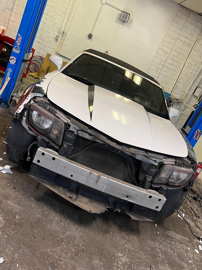 AZAWI AUTO BODY Image