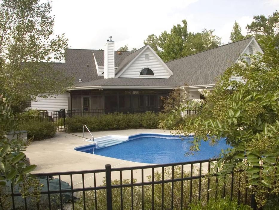 Harland Windows & Siding Image