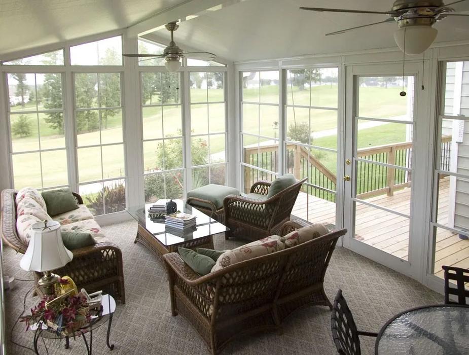 Harland Windows & Siding Image