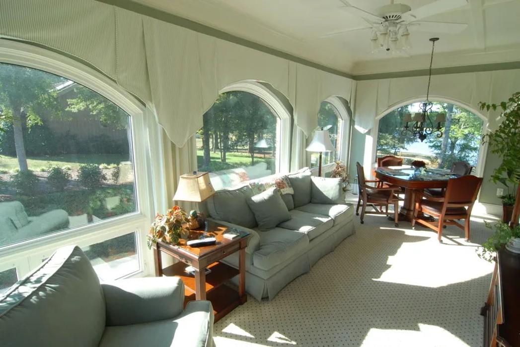 Harland Windows & Siding Image