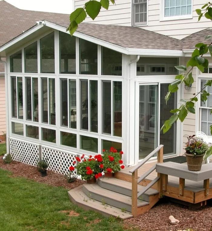 Harland Windows & Siding Image