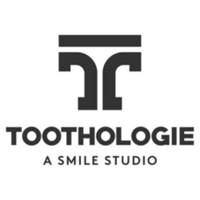 Toothologie - A Smile Studio Logo