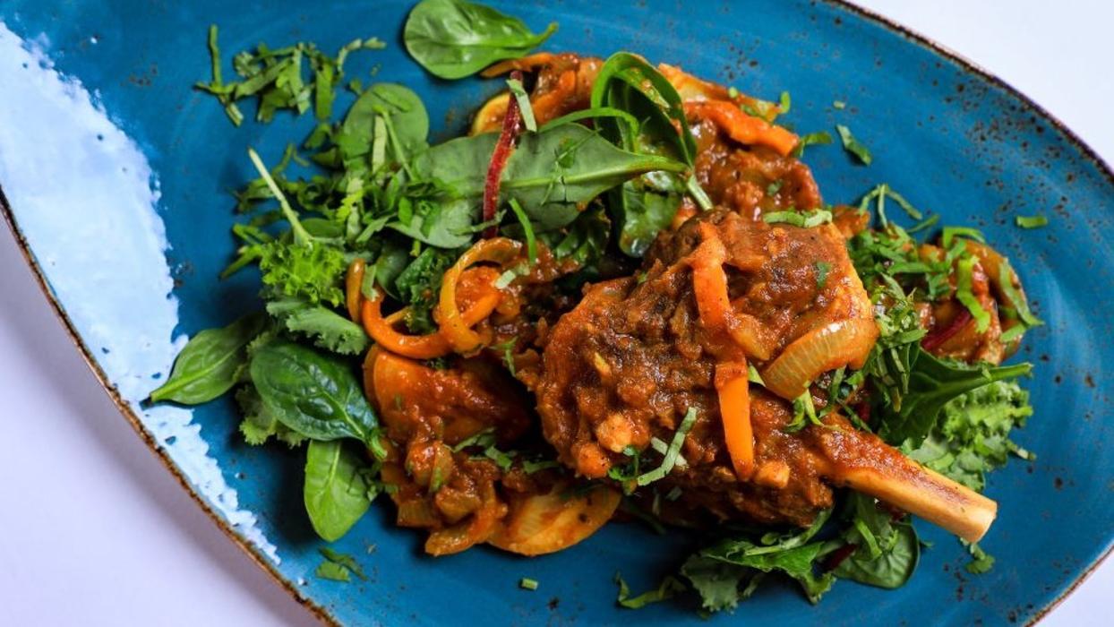 Authentic Indian dishes in Cambridge. Right here on Mill Road, only 5 mins from Cambridge Train Station.