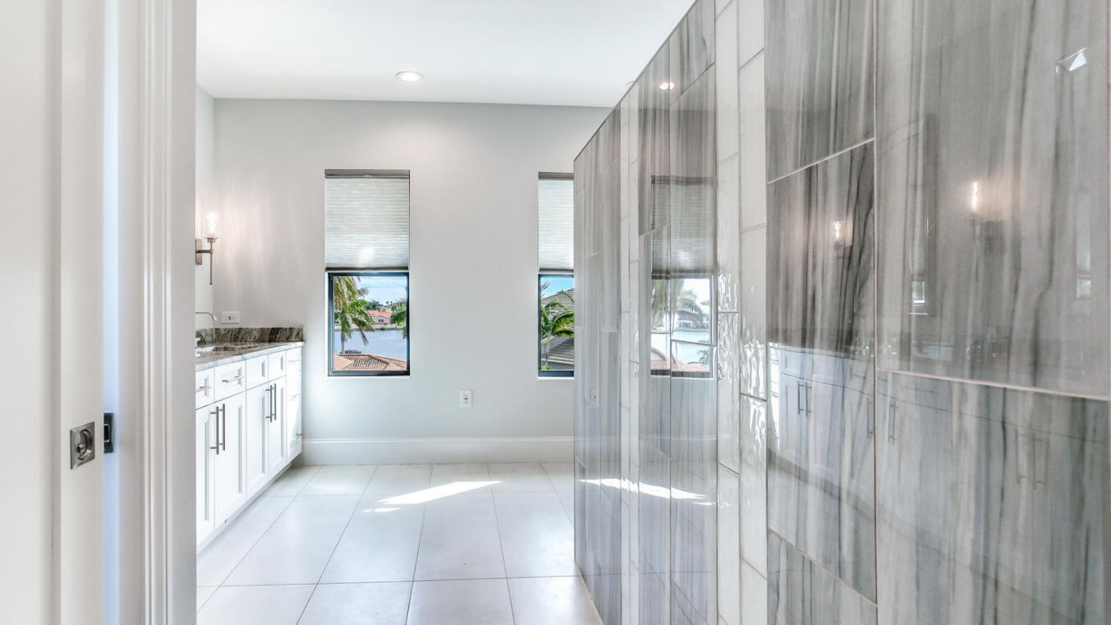 AVENTIS Homes - St. Petersburg, FL