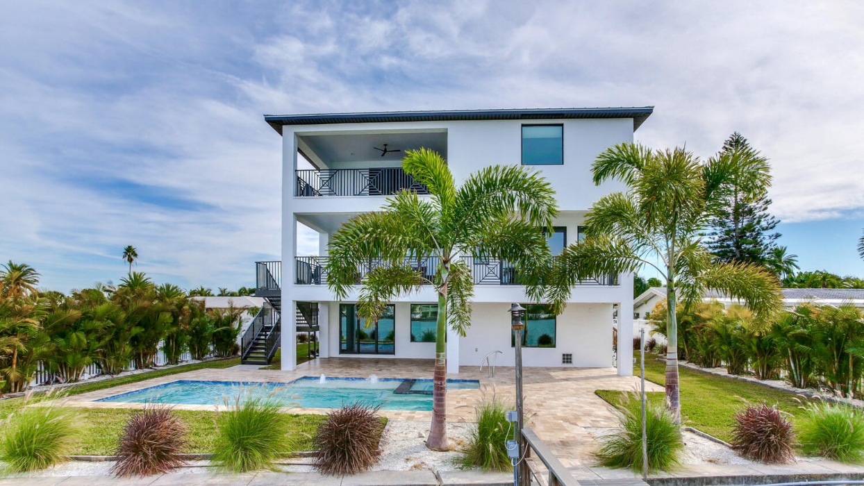 AVENTIS Homes - St. Petersburg, FL