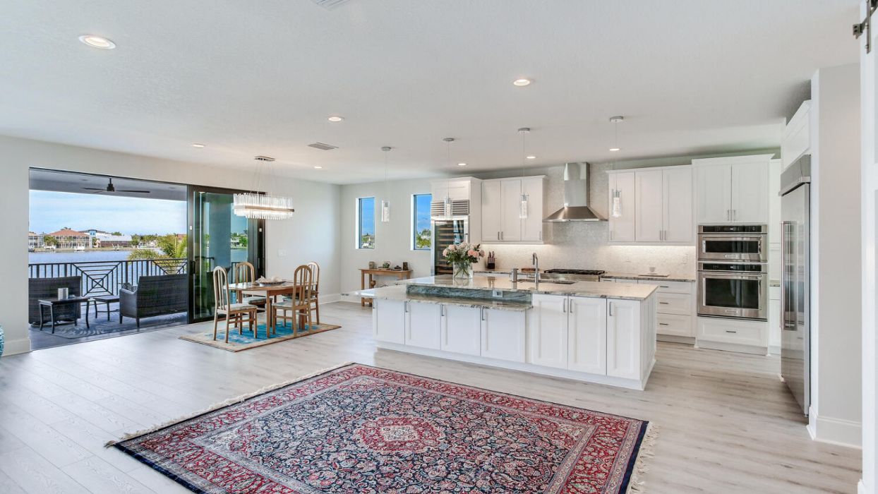 AVENTIS Homes - St. Petersburg, FL