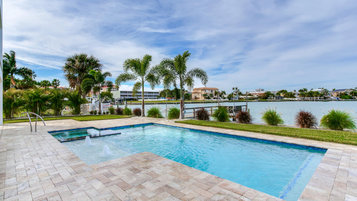 AVENTIS Homes - St. Petersburg, FL
