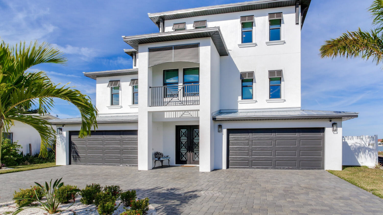 AVENTIS Homes - St. Petersburg, FL