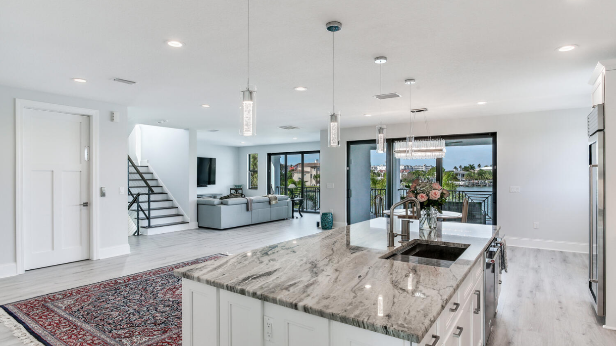 AVENTIS Homes - St. Petersburg, FL