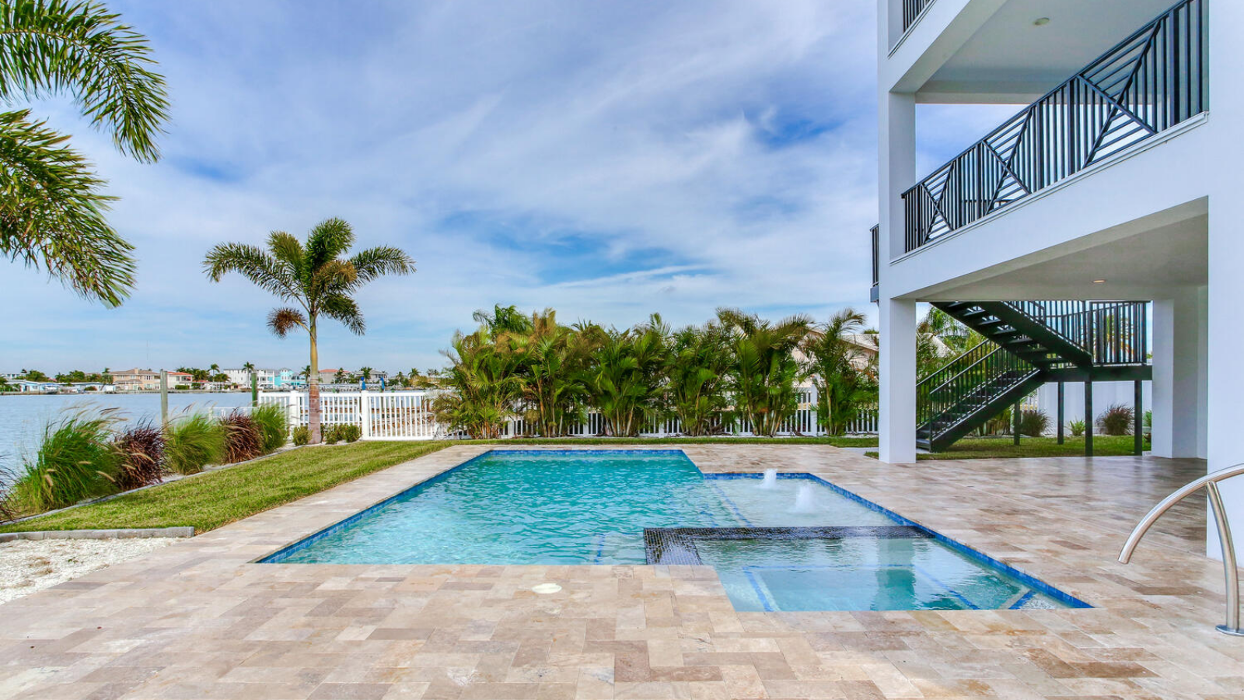 AVENTIS Homes - St. Petersburg, FL