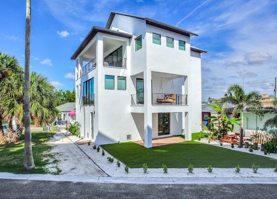 AVENTIS Homes - St. Petersburg, FL