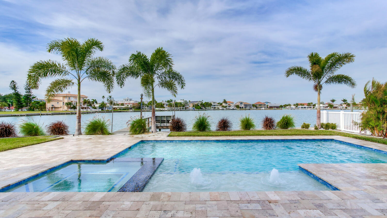 AVENTIS Homes - St. Petersburg, FL