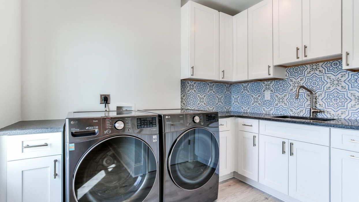 AVENTIS Homes - St. Petersburg, FL