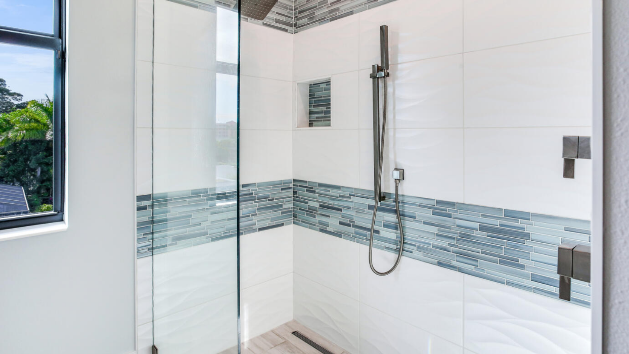 AVENTIS Homes - St. Petersburg, FL