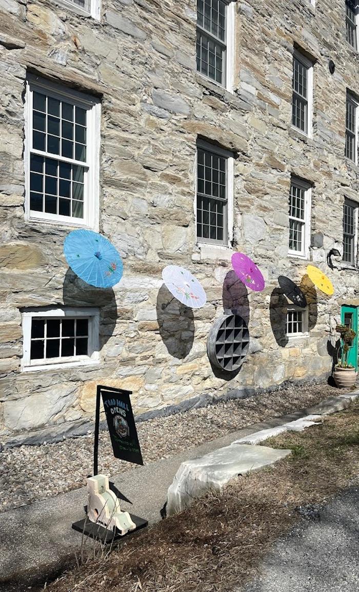 Toad Hall Flowers Image