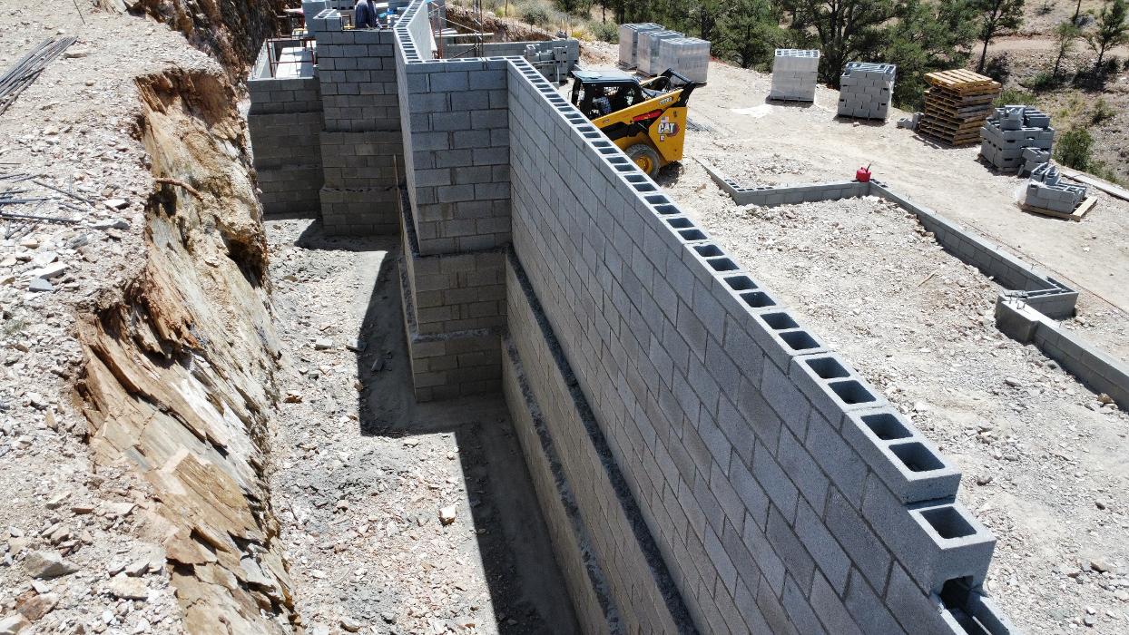 D R Building Services LLC Image